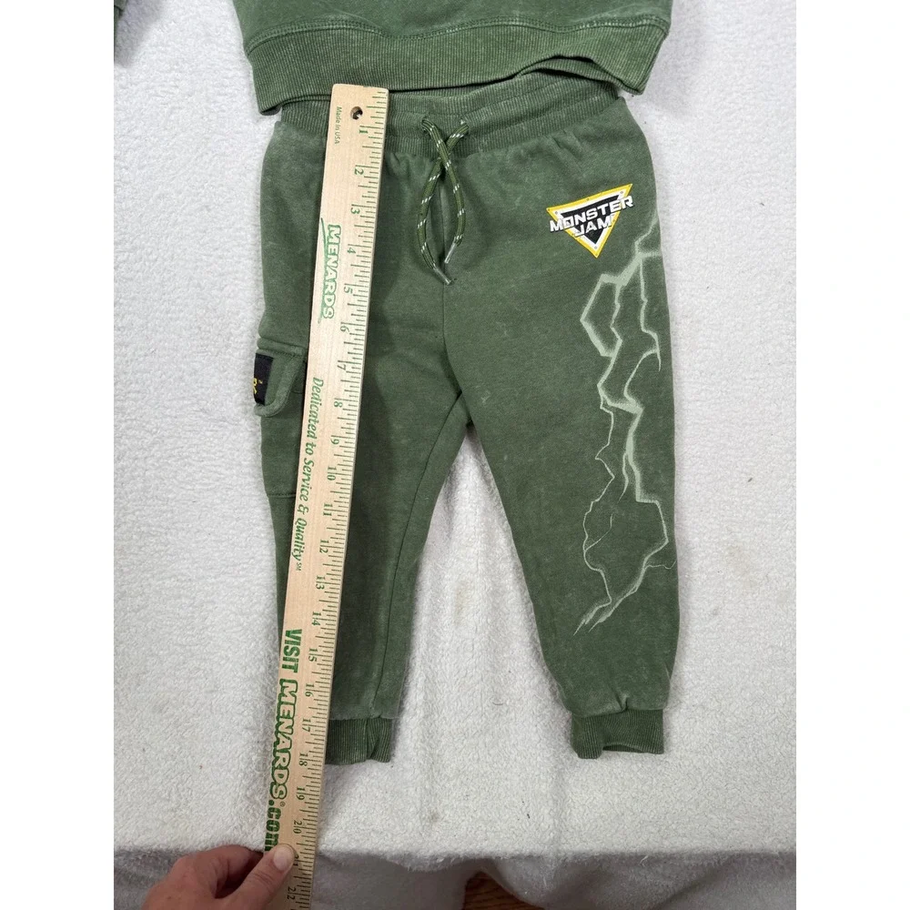 Monster Jam Grave Digger Kids 2T Hoodie and Joggers Set Green FL2543303MJ